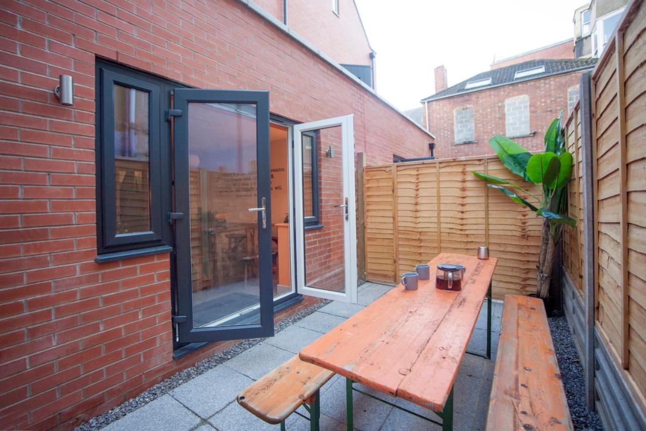 Higgihaus #3b 2-3 Bed Small Groups Hip Location Sleeps 4-8 Holiday home