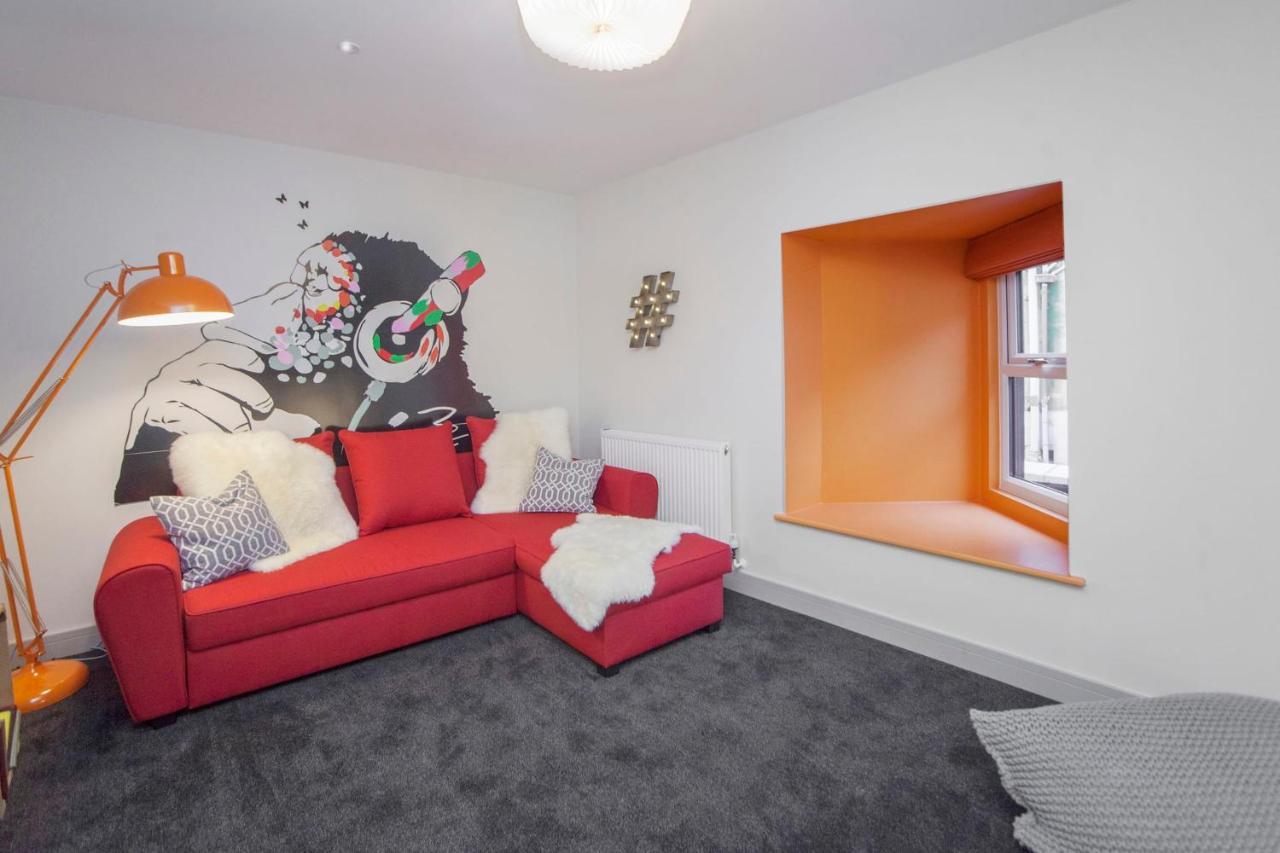 Higgihaus #3b 2-3 Bed Small Groups Hip Location Sleeps 4-8 Holiday home *